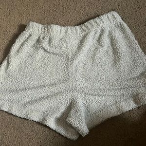 white sherpa lounge shorts🤍